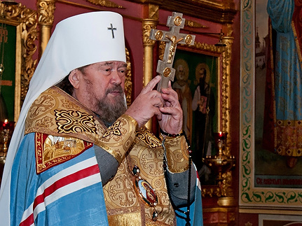 Митрополит Симферопольский просит народ сохранять мир, согласие и единство