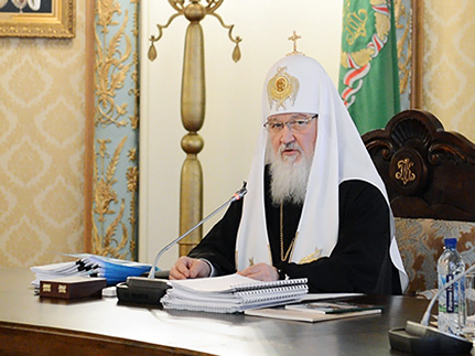Патриарх Кирилл выступает за прекращение насилия на Украине