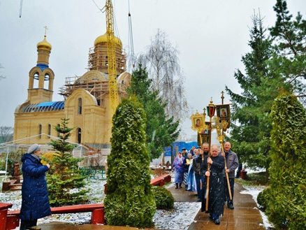 Почтить заступление Богородицы за наше Отечество
