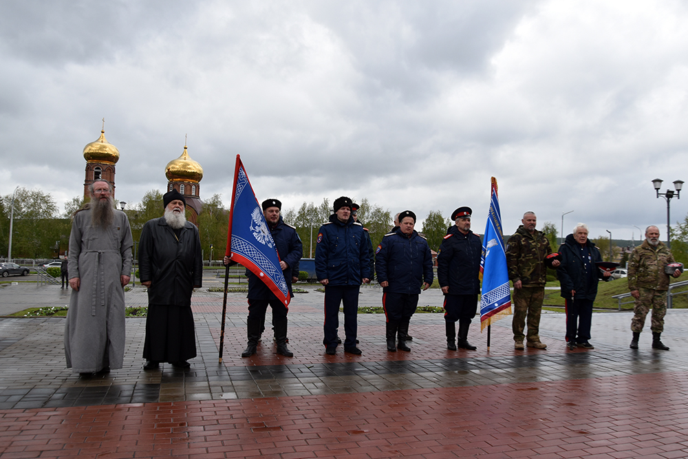 Молитвенно почтили память потрудившихся для Победы