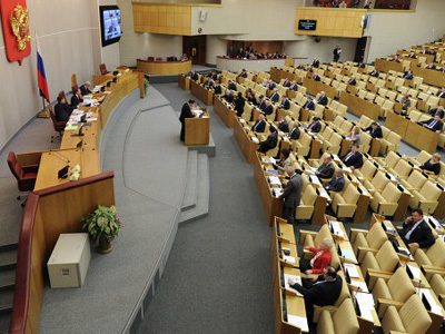 Госдума приняла поправку, запрещающую усыновлять российских детей в США