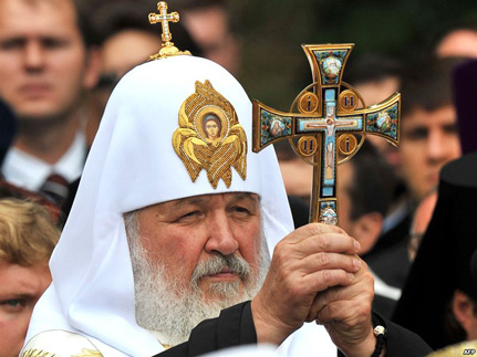 Патриарх Кирилл поддержал Бенедикта XVI в защите христианских традиций в жизни западного общества