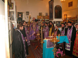 Архиерейское богослужение в Елабужском монастыре. Увеличить изображение. Размер файла: 144,8 Kb [800X600]