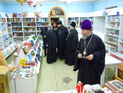 Встреча Архиепископа Анастасия в Боровецкой церкви. Увеличить изображение. Размер файла: 145,01 Kb [800X600]