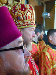 Архиерейское богослужение в день Антипасхи. Увеличить изображение. Размер файла: 115,87 Kb [600X800]