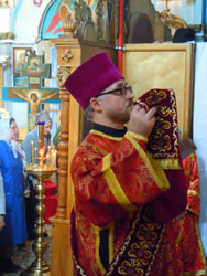 Архиерейское богослужение в день Антипасхи. Увеличить изображение. Размер файла: 150,75 Kb [600X800]