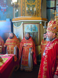 Архиерейское богослужение в день Антипасхи. Увеличить изображение. Размер файла: 158,14 Kb [600X800]