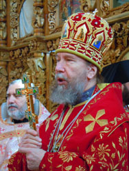Архиерейское богослужение в день Антипасхи. Увеличить изображение. Размер файла: 175,36 Kb [600X800]