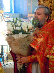 Архиерейское богослужение в день Антипасхи. Увеличить изображение. Размер файла: 149,38 Kb [600X800]