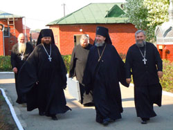 Престольные торжества в Свято-Вознесенском соборе. Увеличить изображение. Размер файла: 136,31 Kb [800X600]