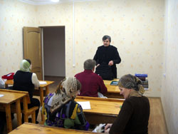 Первые занятия в новом учебном корпусе. Увеличить изображение. Размер файла: 104,22 Kb [800X600]