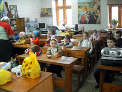 Один день из жизни Воскресной школы. Увеличить изображение. Размер файла: 137,03 Kb [800X600]