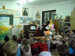 Спектакль в Воскресной школе Свято-Вознесенского собора. Увеличить изображение. Размер файла: 127,54 Kb [800X600]