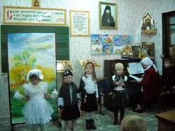 Спектакль в Воскресной школе Свято-Вознесенского собора. Увеличить изображение. Размер файла: 132,85 Kb [800X600]