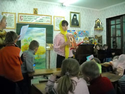 Спектакль в Воскресной школе Свято-Вознесенского собора. Увеличить изображение. Размер файла: 115,2 Kb [800X600]