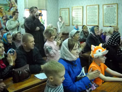 Спектакль в Воскресной школе Свято-Вознесенского собора. Увеличить изображение. Размер файла: 131,96 Kb [800X600]