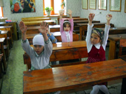 Занятия в детской воскресной школе. Увеличить изображение. Размер файла: 20,84 Kb [800X600]