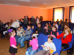 Театр теней молодежной группы "Рассвет". Увеличить изображение. Размер файла: 125,2 Kb [800X600]