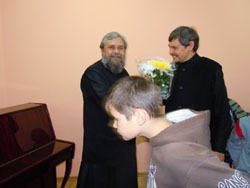 Театр теней молодежной группы "Рассвет". Увеличить изображение. Размер файла: 77,89 Kb [800X600]