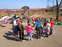 Прогулка Воскресной школы в лесу. Увеличить изображение. Размер файла: 164,81 Kb [800X600]