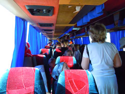 Отправка воскресных школ в лагерь. Увеличить изображение. Размер файла: 155,49 Kb [800X600]