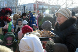 Масленица в Боровецкой церкви. Увеличить изображение. Размер файла: 141,26 Kb [800X536]