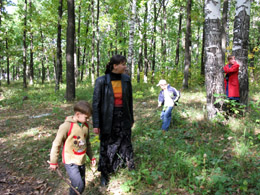 Прогулка Воскресной школы в лесу. Увеличить изображение. Размер файла: 302,64 Kb [800X600]