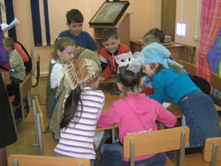 Пасхальная викторина в детской воскресной школе. Увеличить изображение. Размер файла: 141,65 Kb [800X600]