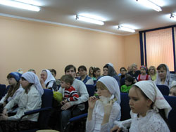 Пасхальный спектакль в детской воскресной школе. Увеличить изображение. Размер файла: 102,94 Kb [800X600]