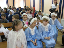 Пасхальный спектакль в детской воскресной школе. Увеличить изображение. Размер файла: 133,74 Kb [800X600]