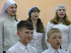 Пасхальный спектакль в детской воскресной школе. Увеличить изображение. Размер файла: 90,85 Kb [800X600]