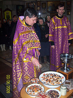 Молебен Феодору Тирону