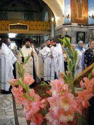 Всенощное бдение в канун празднования Преображения Господня. Увеличить изображение. Размер файла: 95,25 Kb [525X700]