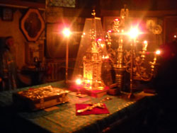 Всенощное бдение в день праздника Введения во Храм Пресвятой Богородицы. Увеличить изображение. Размер файла: 109,78 Kb [800X600]