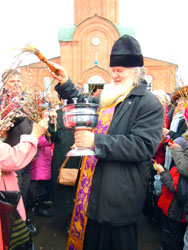 Вербное воскресенье в Боровецкой церкви. Увеличить изображение. Размер файла: 145,6 Kb [600X800]