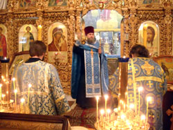 Всенощное бдение в день праздника Введения во Храм Пресвятой Богородицы. Увеличить изображение. Размер файла: 199,21 Kb [800X600]