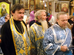 Всенощное бдение в день праздника Введения во Храм Пресвятой Богородицы. Увеличить изображение. Размер файла: 152,35 Kb [800X600]