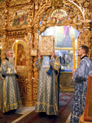 Всенощное бдение в день праздника Введения во Храм Пресвятой Богородицы. Увеличить изображение. Размер файла: 197,69 Kb [600X800]
