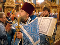 Всенощное бдение в день праздника Введения во Храм Пресвятой Богородицы. Увеличить изображение. Размер файла: 164,48 Kb [800X600]