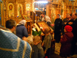 Всенощное бдение в день праздника Введения во Храм Пресвятой Богородицы. Увеличить изображение. Размер файла: 151,91 Kb [800X600]