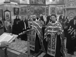 Чтение страстных Евангелий в Боровецкой церкви. Увеличить изображение. Размер файла: 142,28 Kb [800X600]