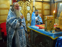 Литургия в праздник Введения Пресвятой Богородицы. Увеличить изображение. Размер файла: 156,29 Kb [800X600]