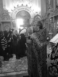 Чтение страстных Евангелий в Боровецкой церкви. Увеличить изображение. Размер файла: 124,86 Kb [600X800]