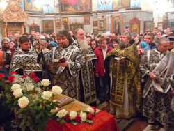 Чин выноса Плащаницы и Погребение Спасителя.Увеличить изображение. Размер файла: 185,45 Kb [800X600]