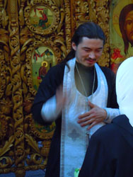 Освящение пасхальной снеди. Увеличить изображение. Размер файла: 126,3 Kb [600X800]