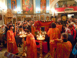 Пасхальная Полунощница и Крестный ход. Увеличить изображение. Размер файла: 174,49 Kb [800X600]