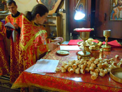 Пасхальная Божественная литургия. Увеличить изображение. Размер файла: 164,66 Kb [800X600]