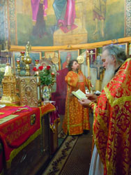 Пасхальная Божественная литургия. Увеличить изображение. Размер файла: 164,7 Kb [600X800]