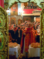 Пасхальная Божественная литургия. Увеличить изображение. Размер файла: 144,83 Kb [600X800]