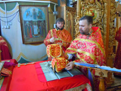 Божественная литургия в первый день Пасхи. Увеличить изображение. Размер файла: 168,52 Kb [800X600]